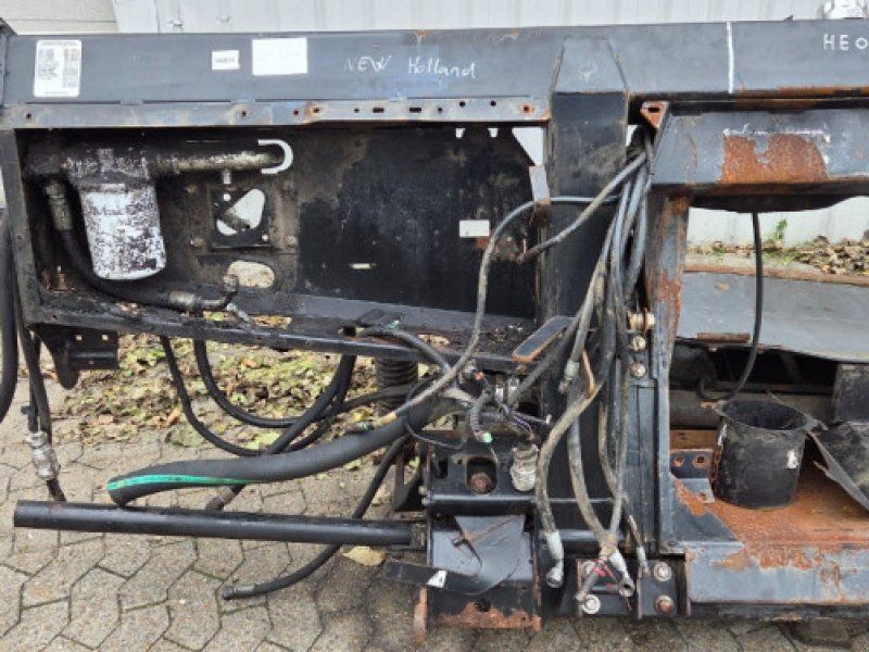 MacDon D60