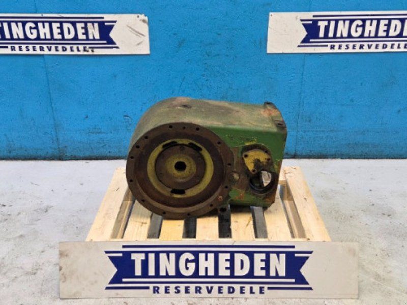 John Deere 1042