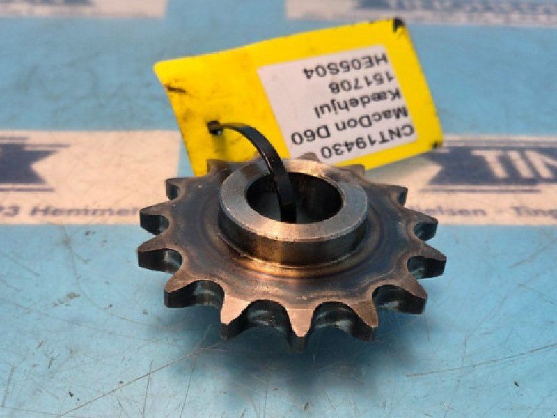 MacDon D60