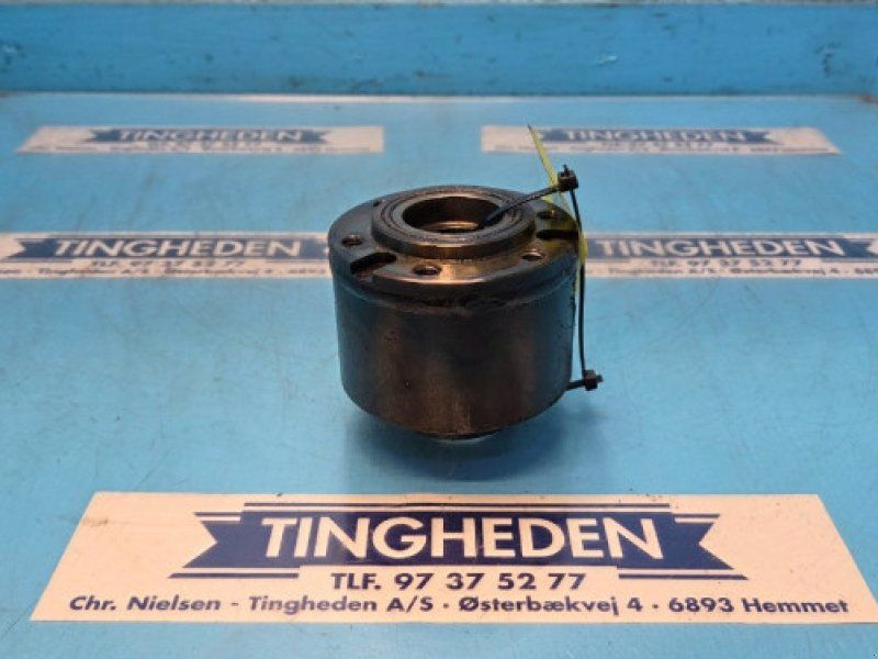 MacDon D60