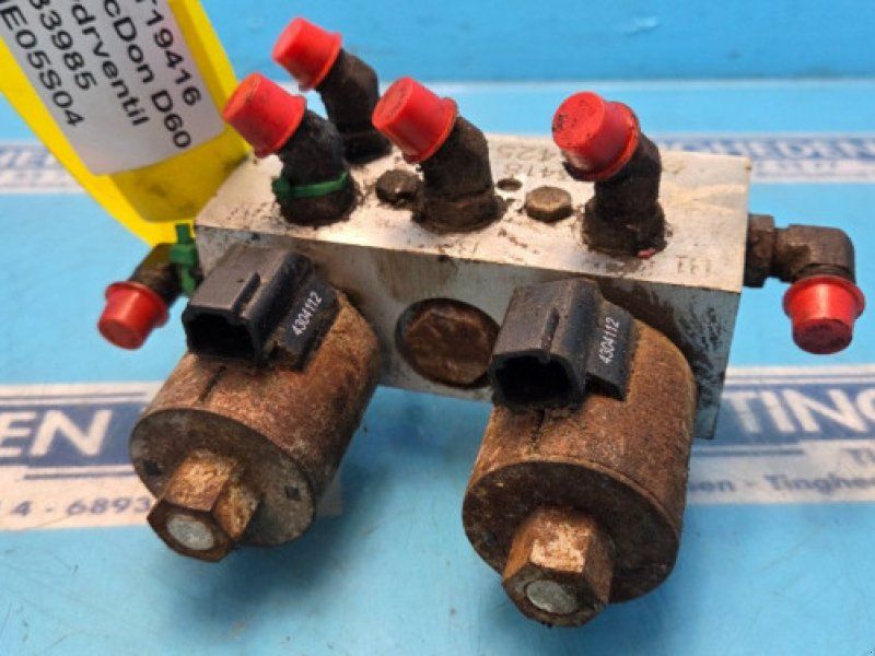 MacDon D60