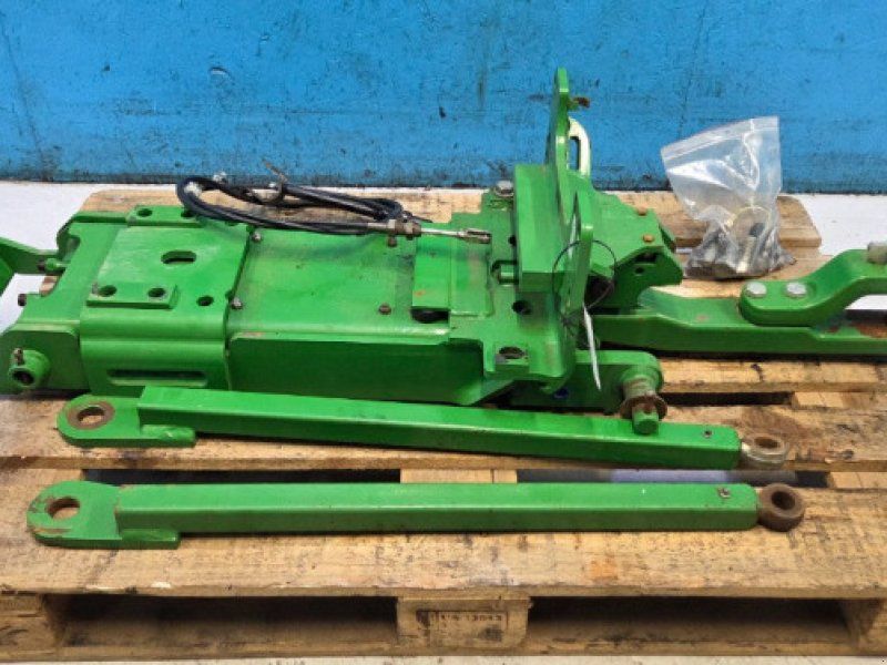 John Deere 6R
