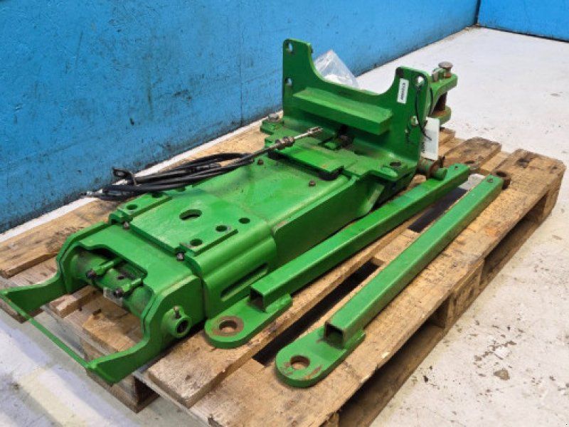 John Deere 6R