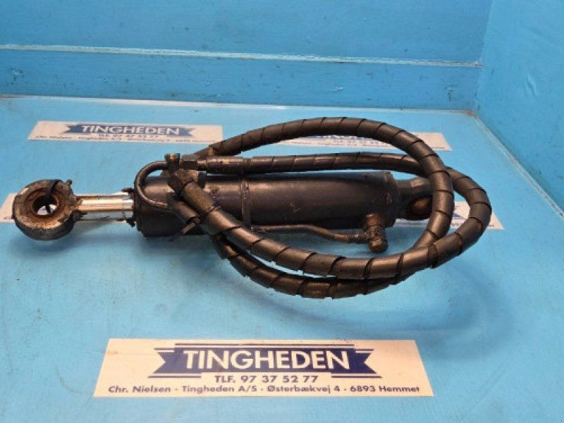 New Holland TM190