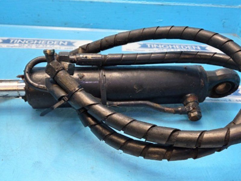 New Holland TM190