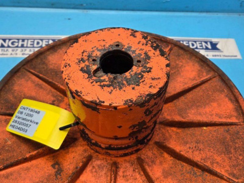 D1200