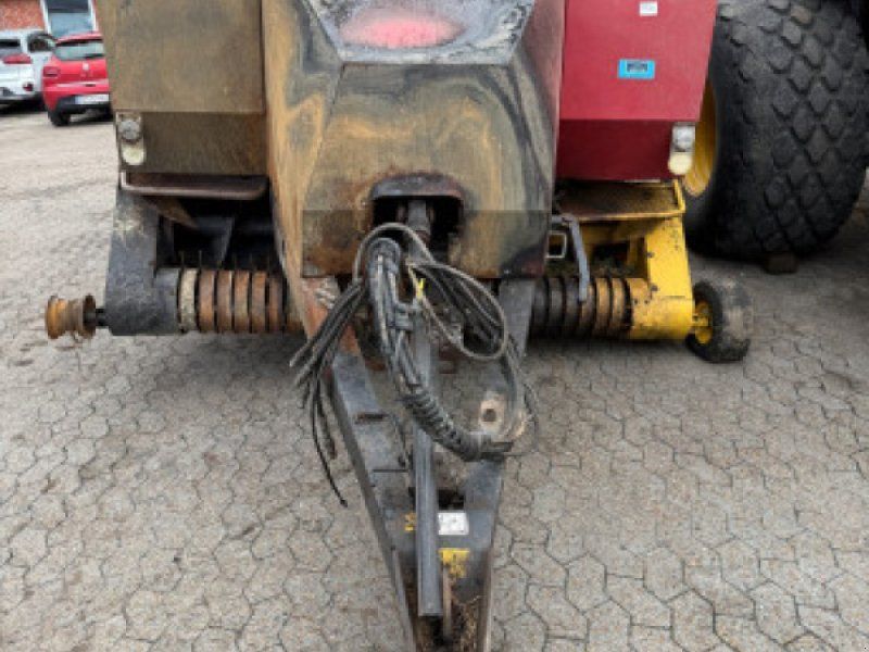 New Holland BB920