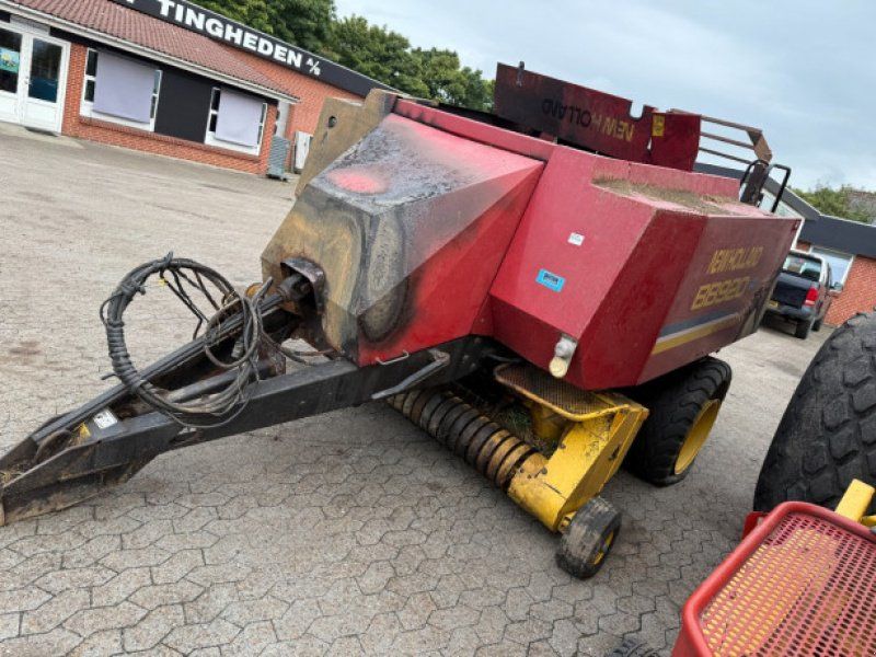 New Holland BB920
