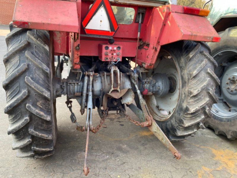 Massey Ferguson 690