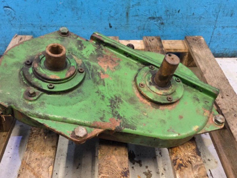 John Deere 1085
