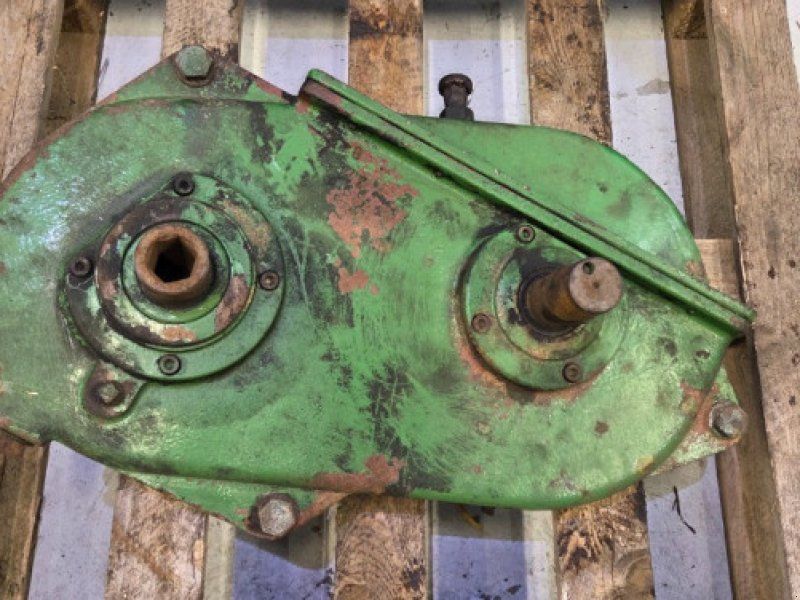 John Deere 1085