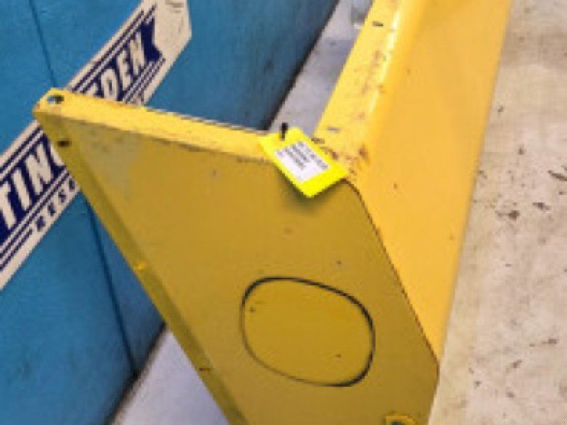 New Holland TX68