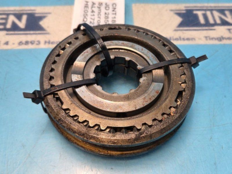 John Deere 2850