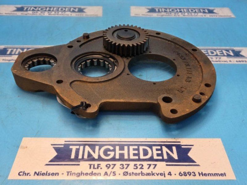 New Holland 8340