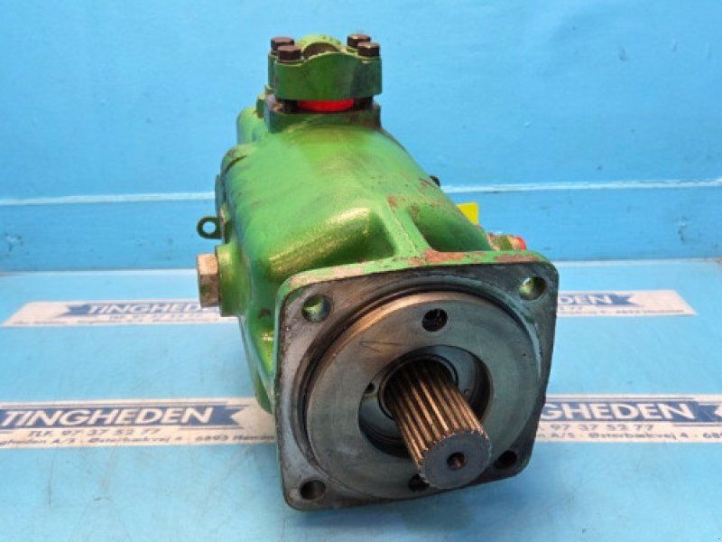 John Deere 1170