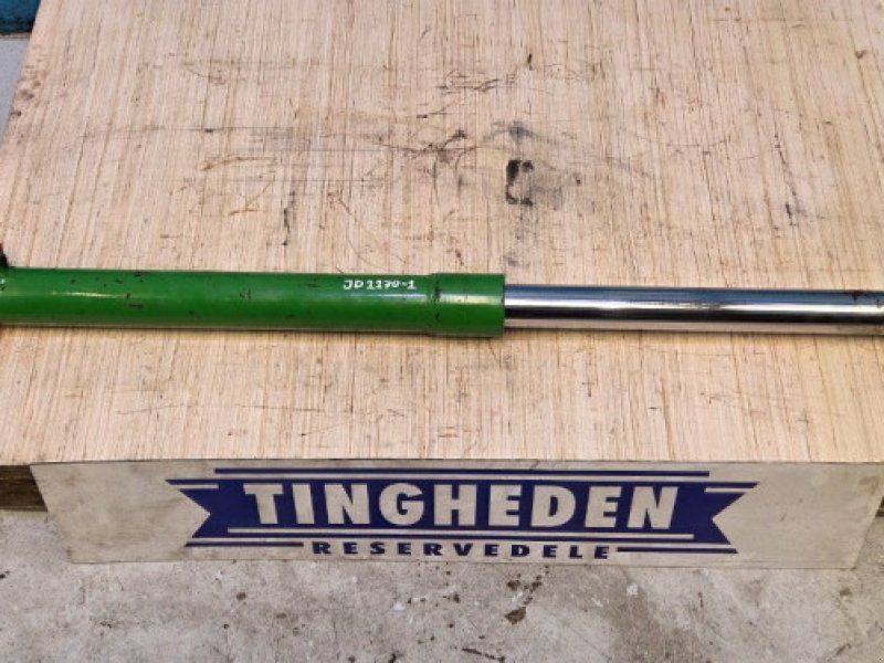 John Deere 1170