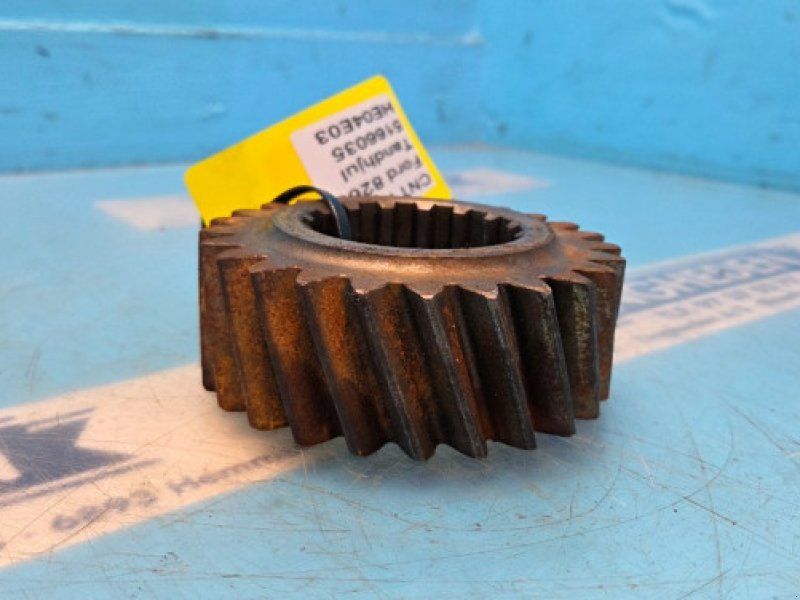 Ford 8260
