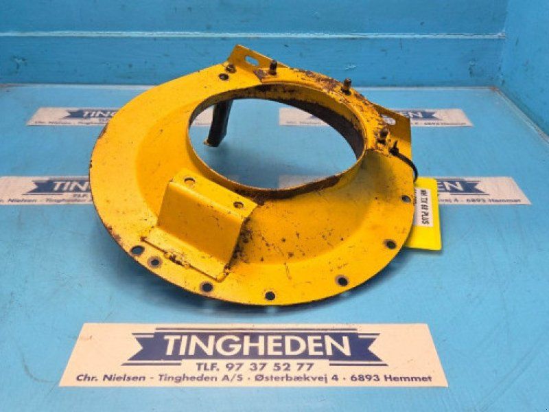 New Holland TX68