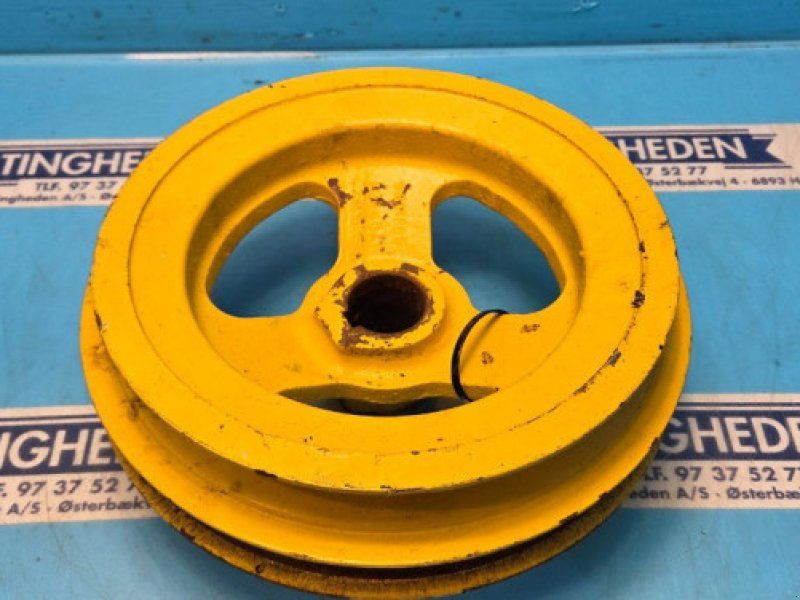 New Holland TX68