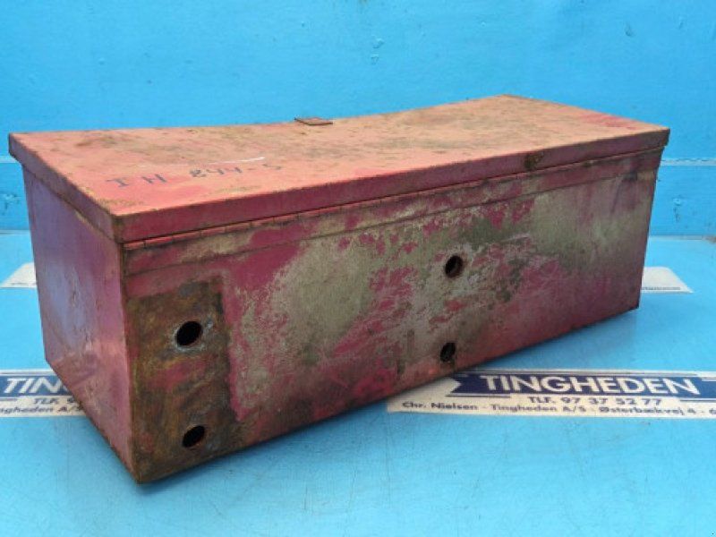 Case 844S