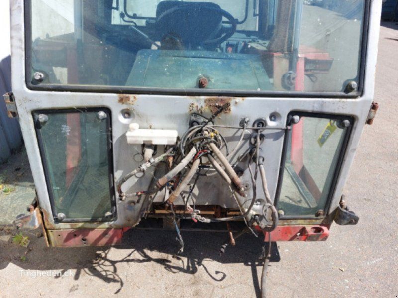 Massey Ferguson 690
