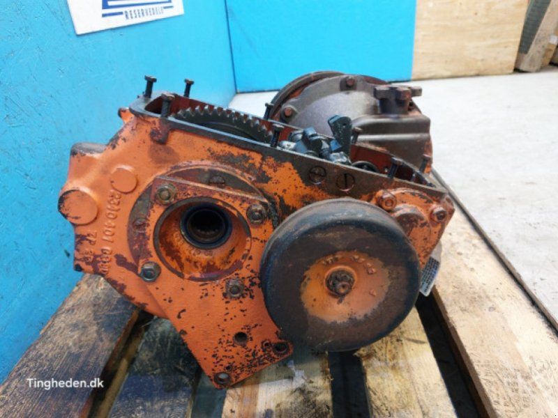 D1200