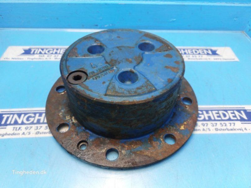 Ford 8210