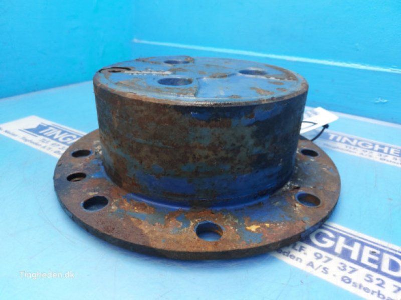 Ford 8210