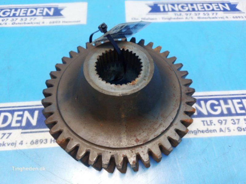 New Holland 8870