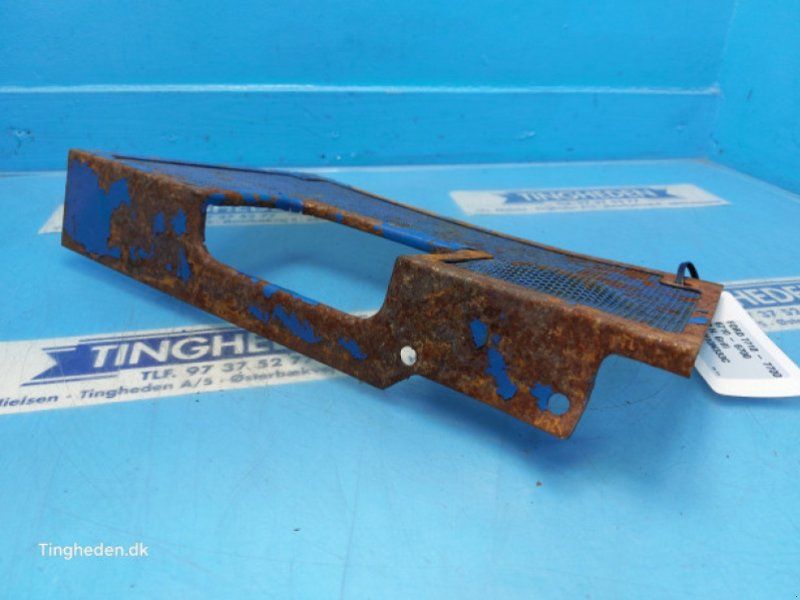 Ford 7710