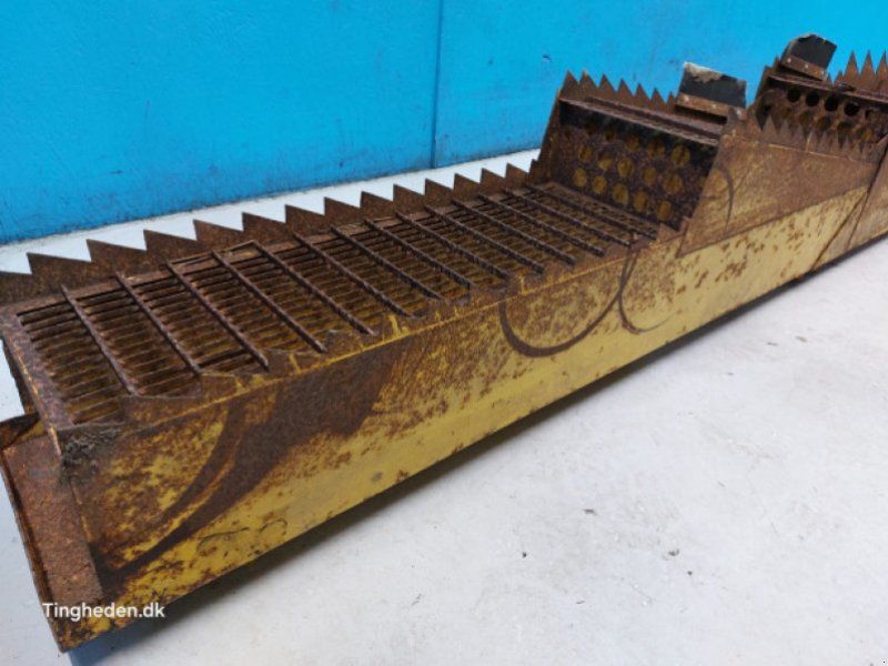 New Holland 1545