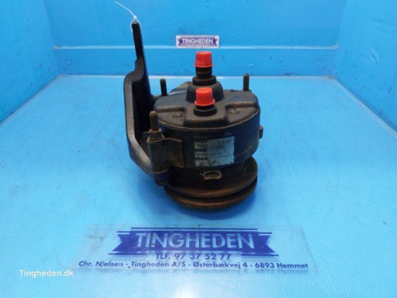 Ford TW15