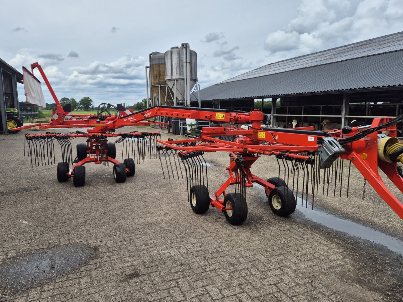 Kuhn GA 6622 treintje hark zijafleg hark