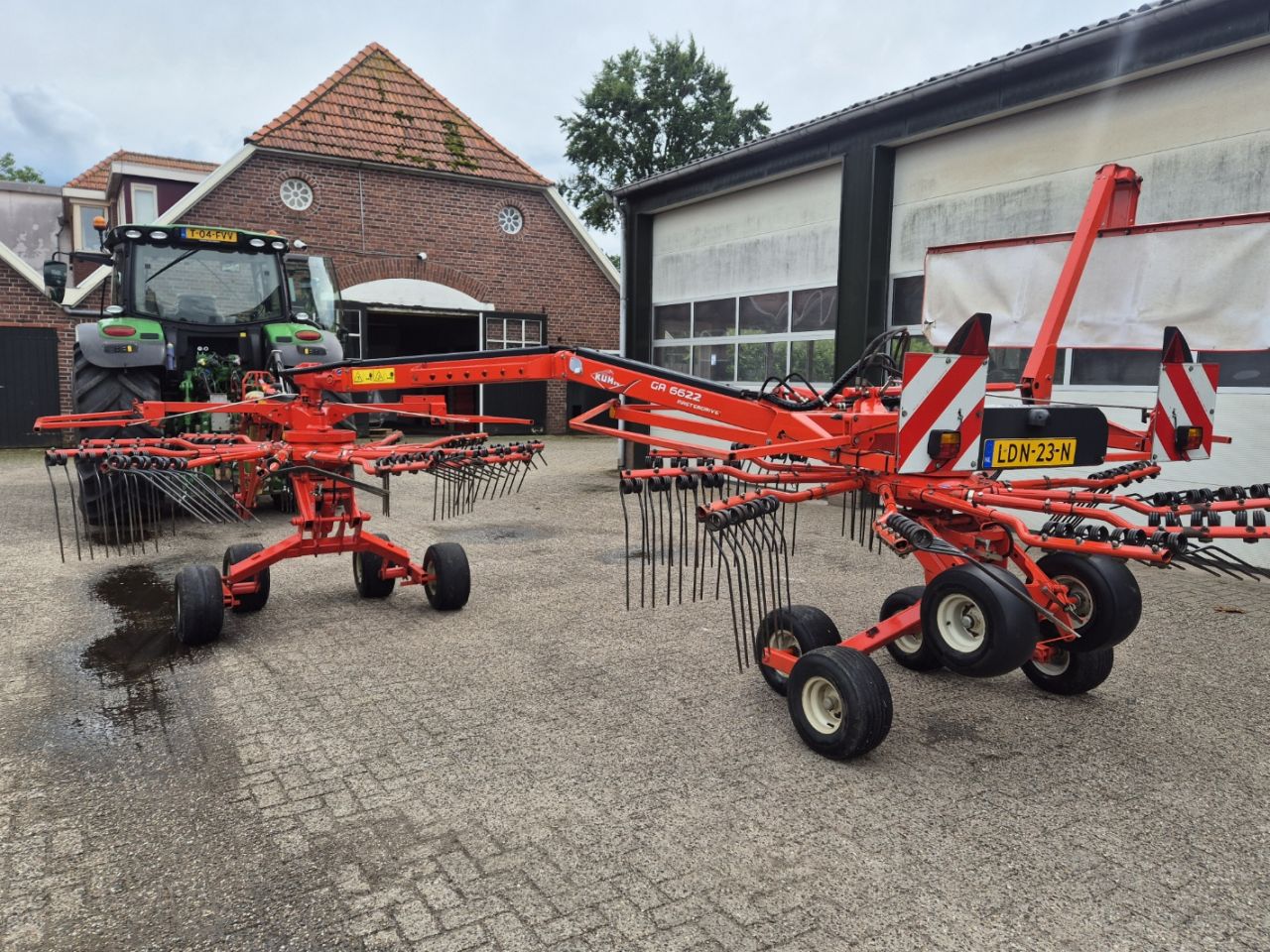 Kuhn GA 6622 treintje hark zijafleg hark