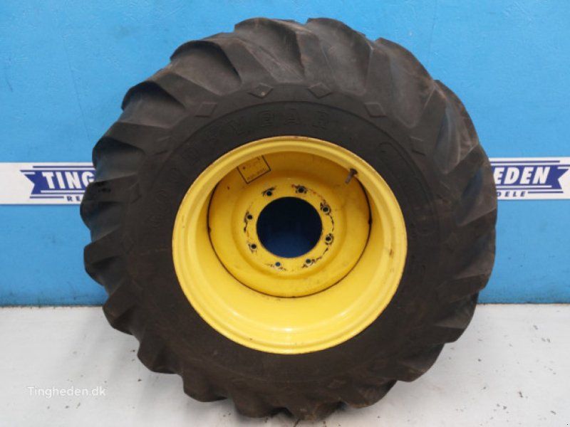 New Holland 24