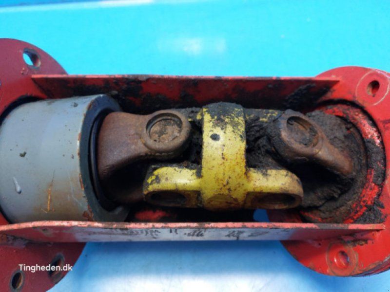 Massey Ferguson 32