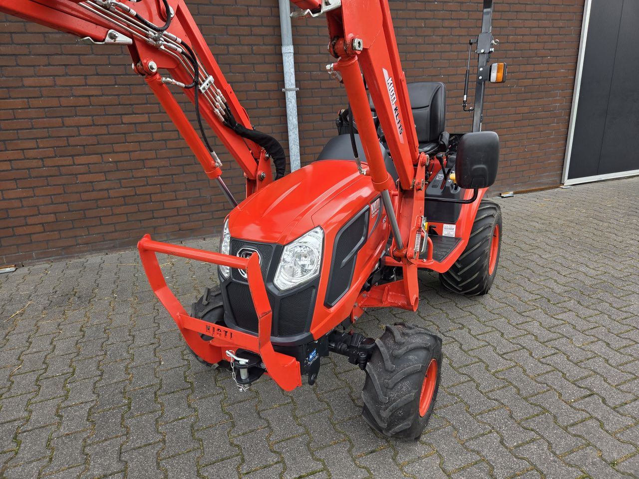 Kioti CS2520 HST / Voorlader/ 100 Uren !! / Marge
