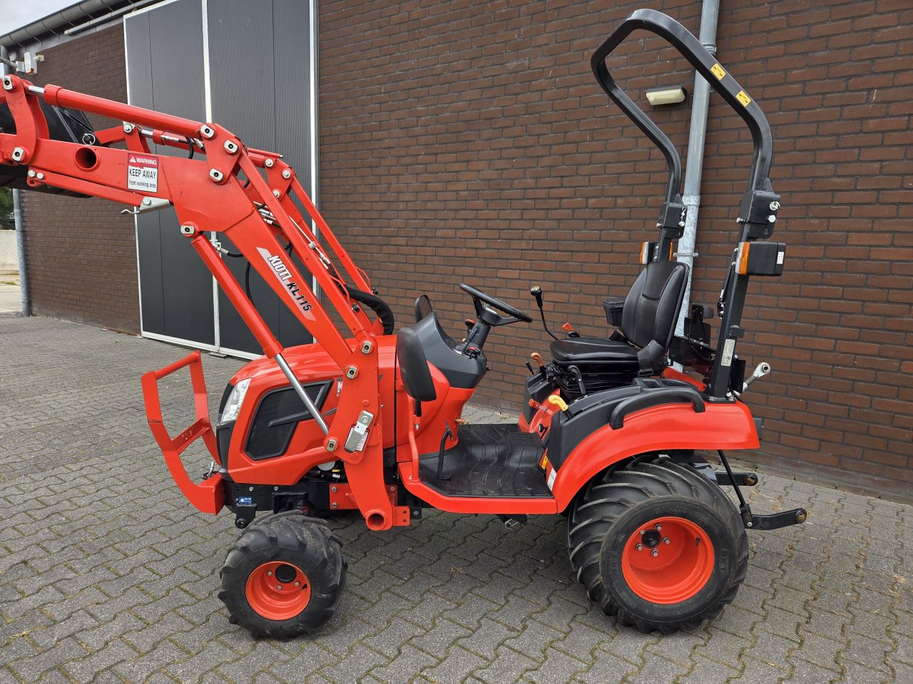 Kioti CS2520 HST / Voorlader/ 100 Uren !! / Marge