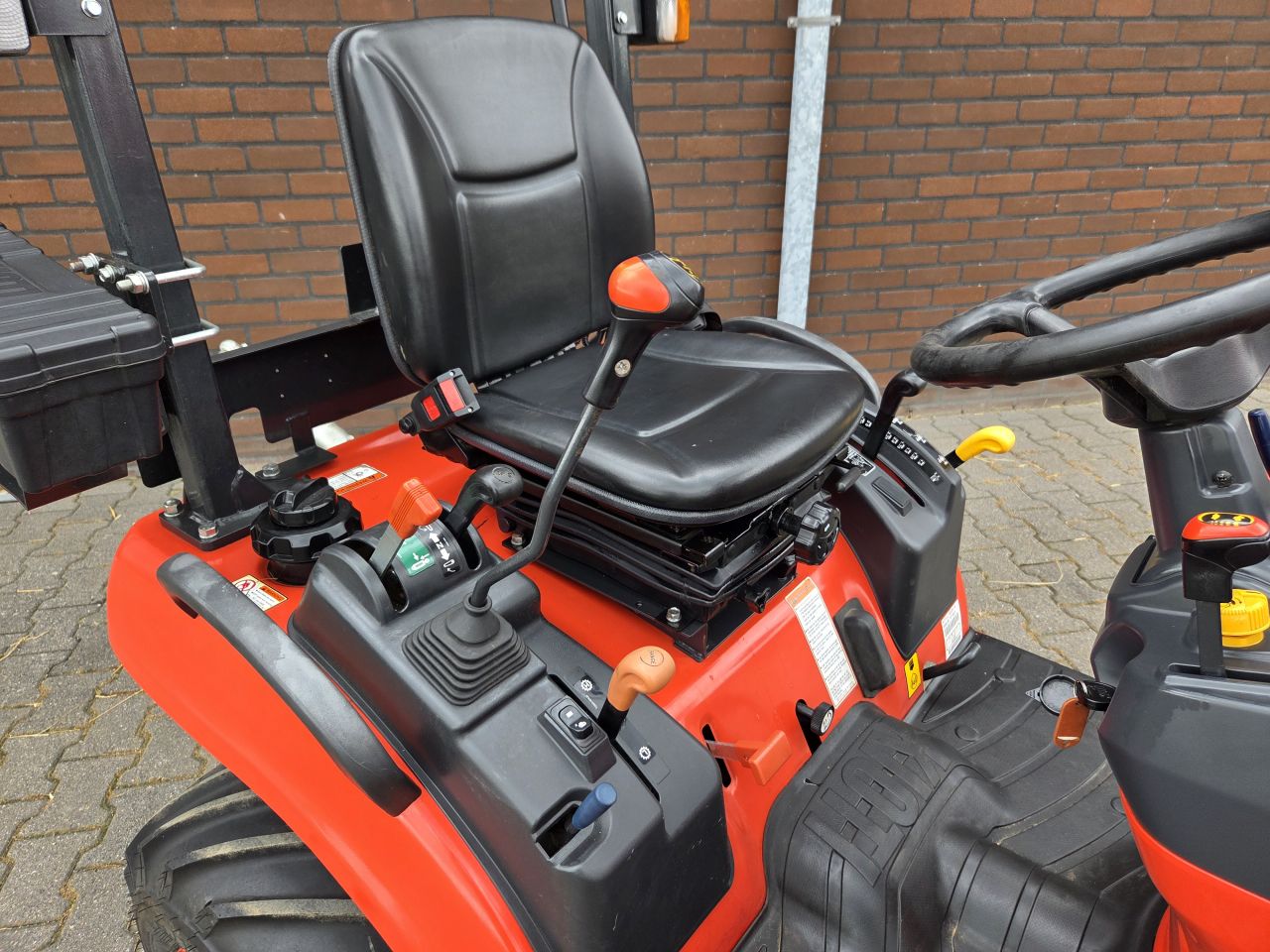 Kioti CS2520 HST / Voorlader/ 100 Uren !! / Marge