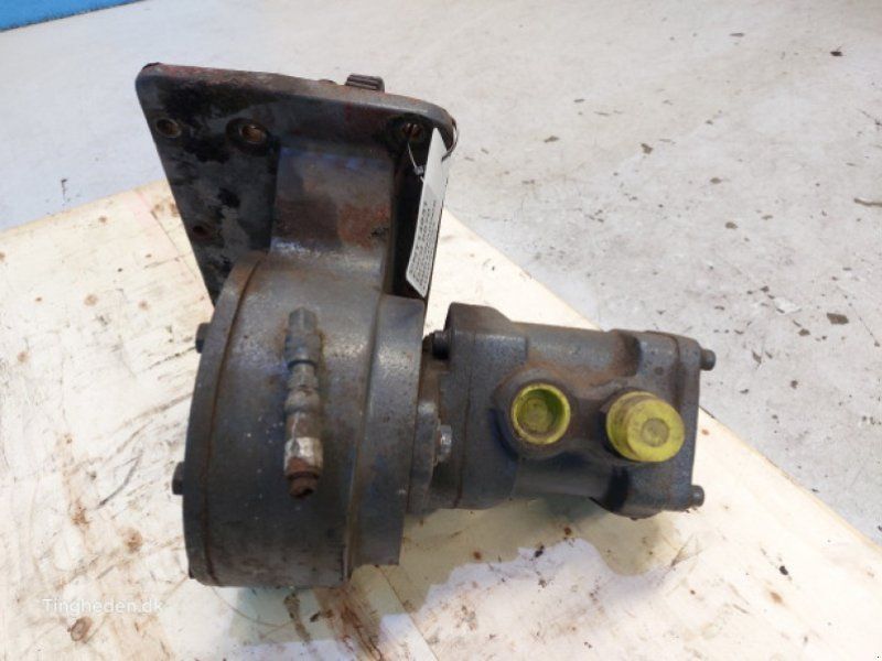 Ford 8870