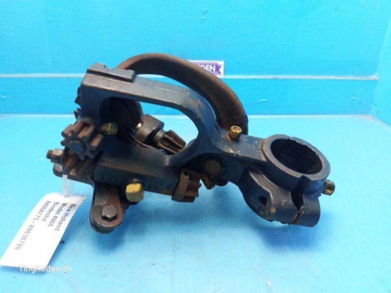 New Holland 4860