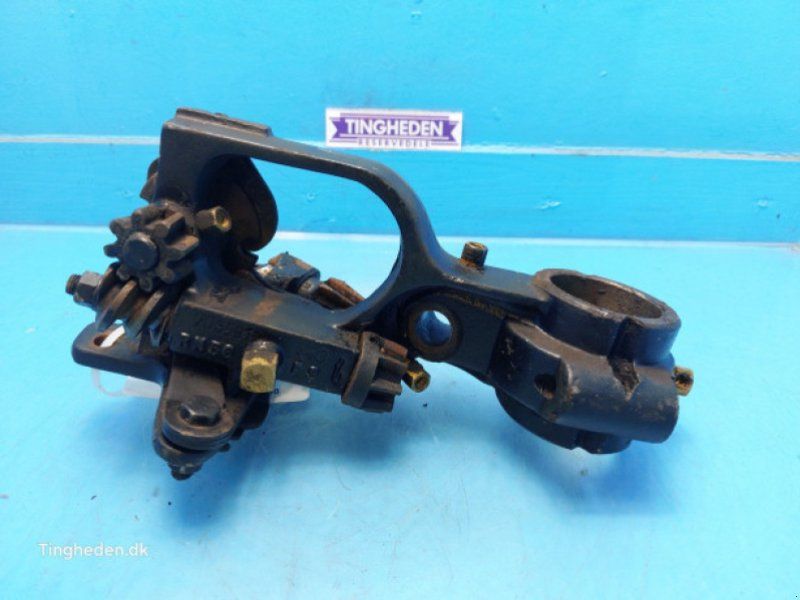 New Holland 4860