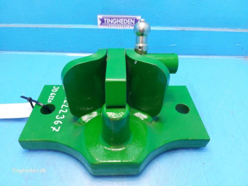 John Deere 6220