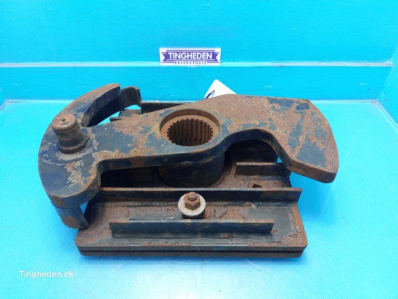 New Holland 4860