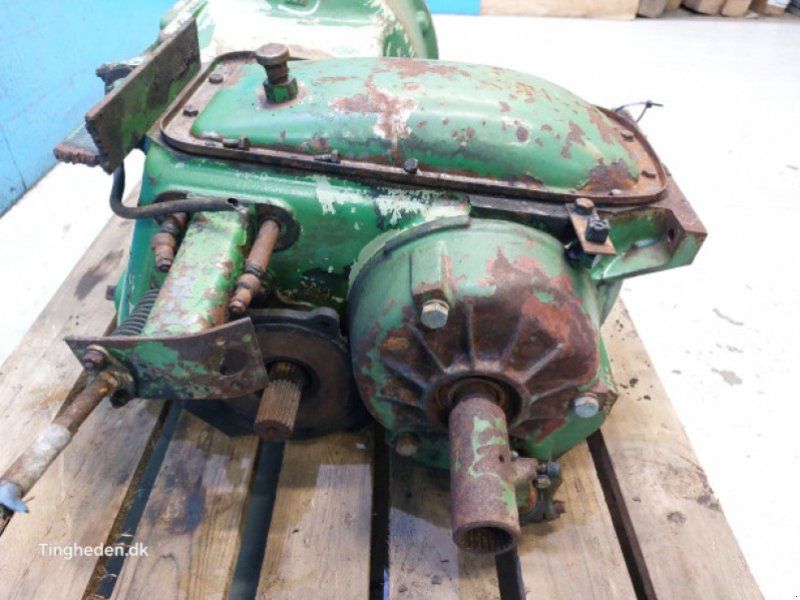 John Deere 965