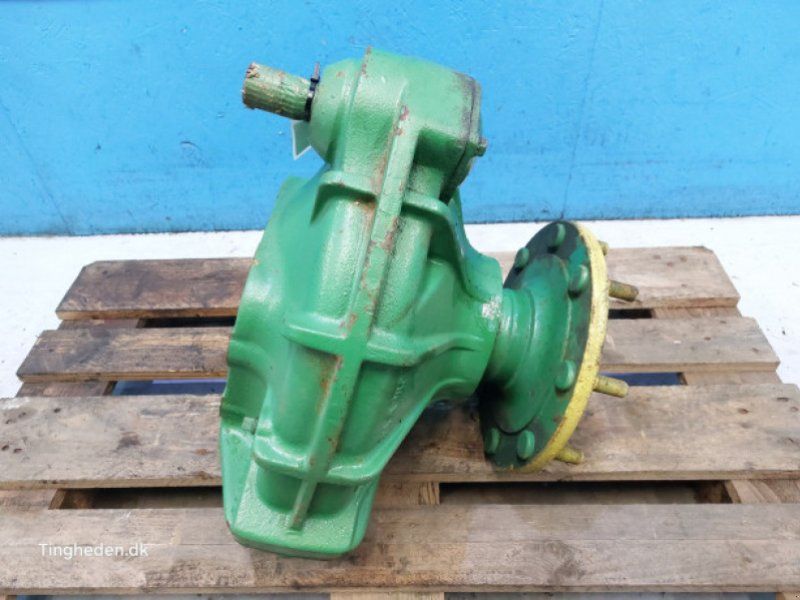 John Deere 1065