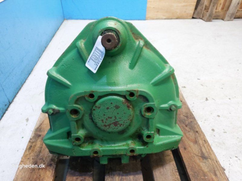 John Deere 1065