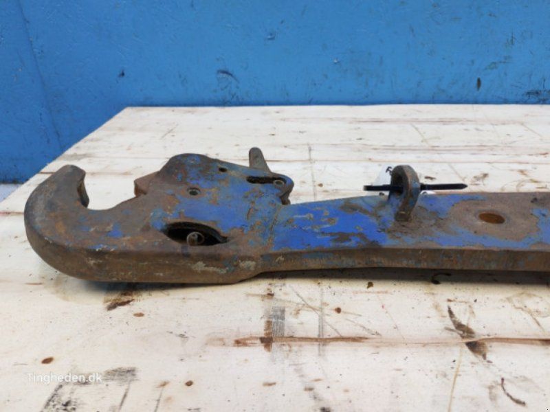 Ford 7710