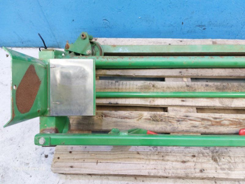 John Deere 590