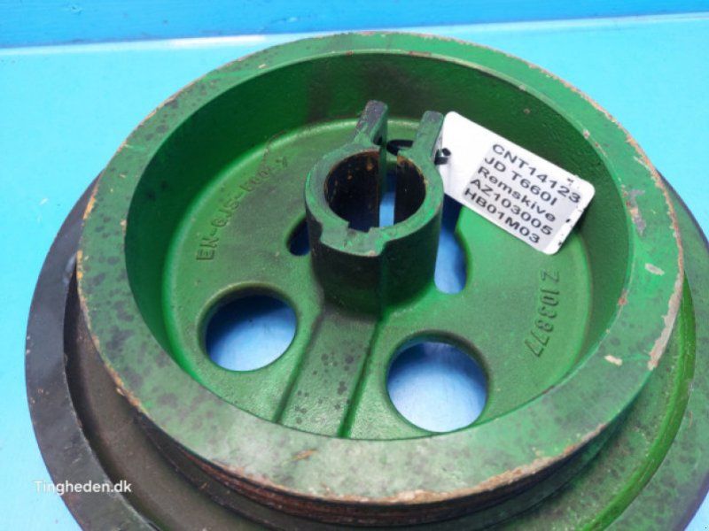 John Deere T660I